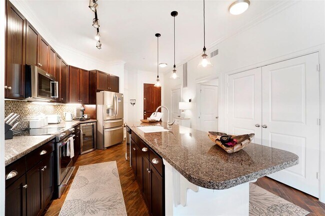 Building Photo - 17040 W Farm To Market 1097
