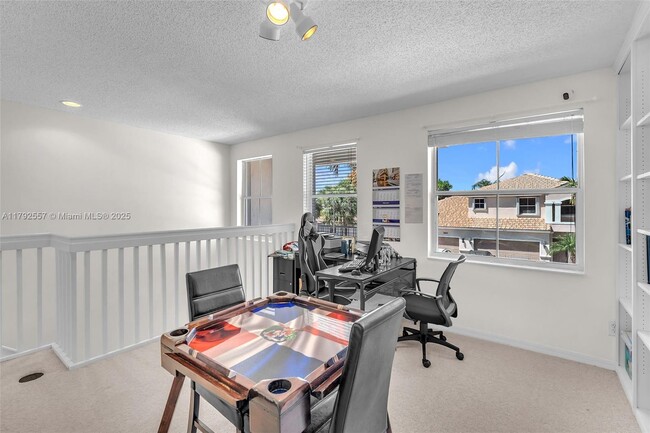 Building Photo - 871 NW 130th Ave