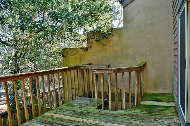 Building Photo - FOR RENT -  AEIRES ON THE BAY!