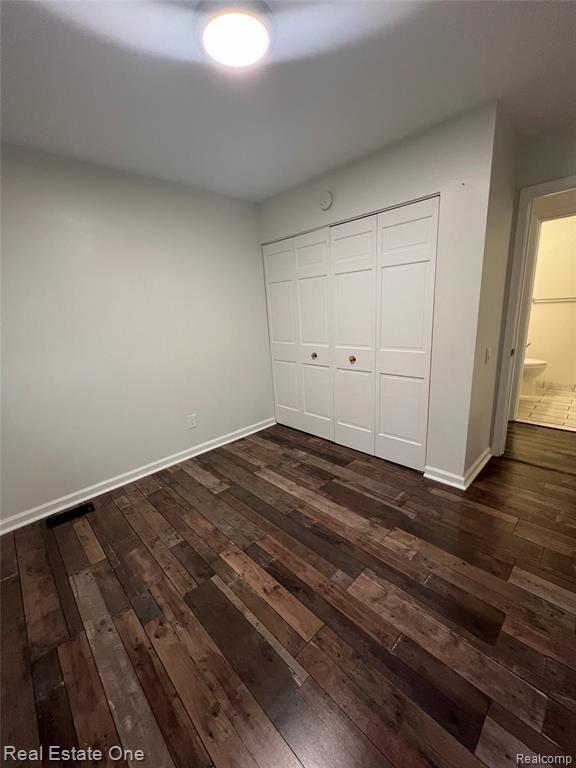 Building Photo - 5647 Perrytown Dr