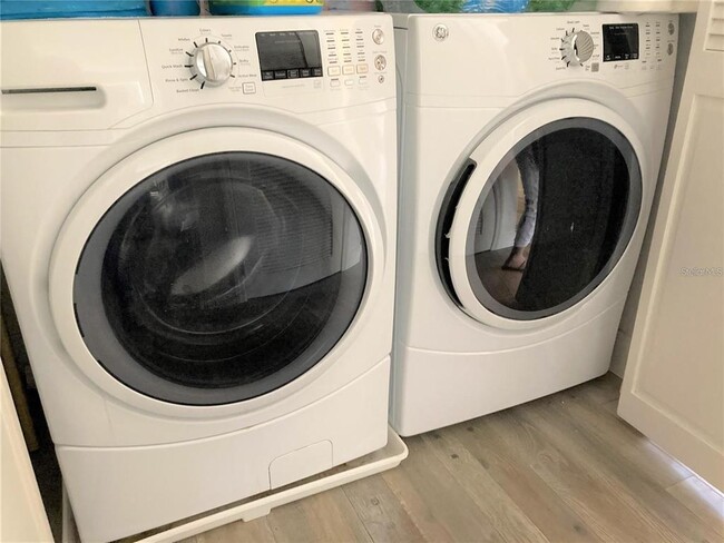 Building Photo - 4351 Anson Ln