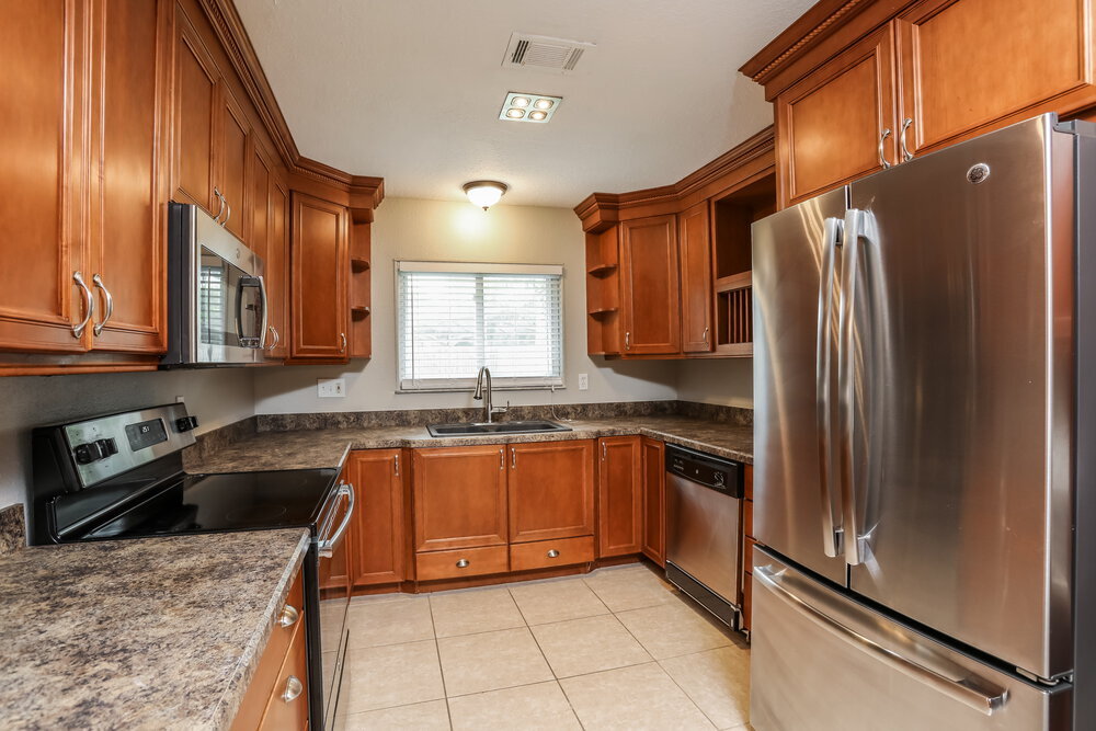 Building Photo - 1009 Black Willow Dr