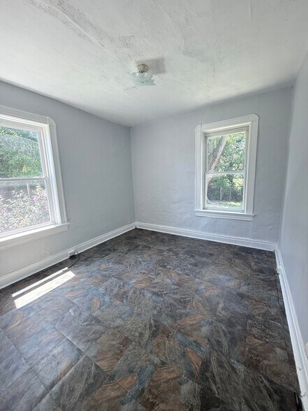 Building Photo - 4012 Penrose St