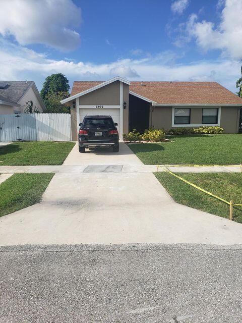 Building Photo - 9102 Bedford Dr
