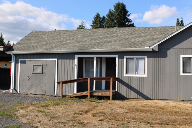 Building Photo - 33565 Cherry Way
