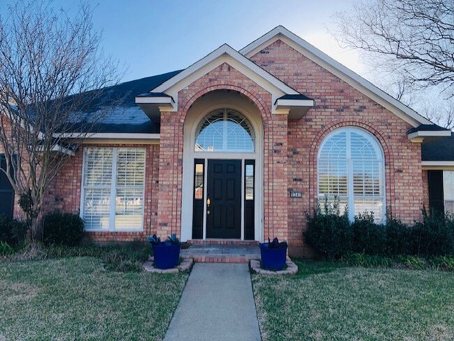 Primary Photo - ACADIANA PLACE-GORGEOUS HOME-SOUTHEAST SHR...