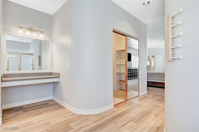 Building Photo - 6574 W Diablo Dr
