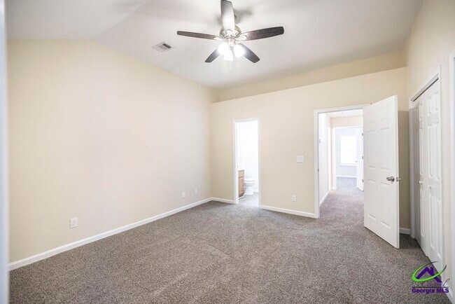 Building Photo - 83 Hamilton Woods Dr