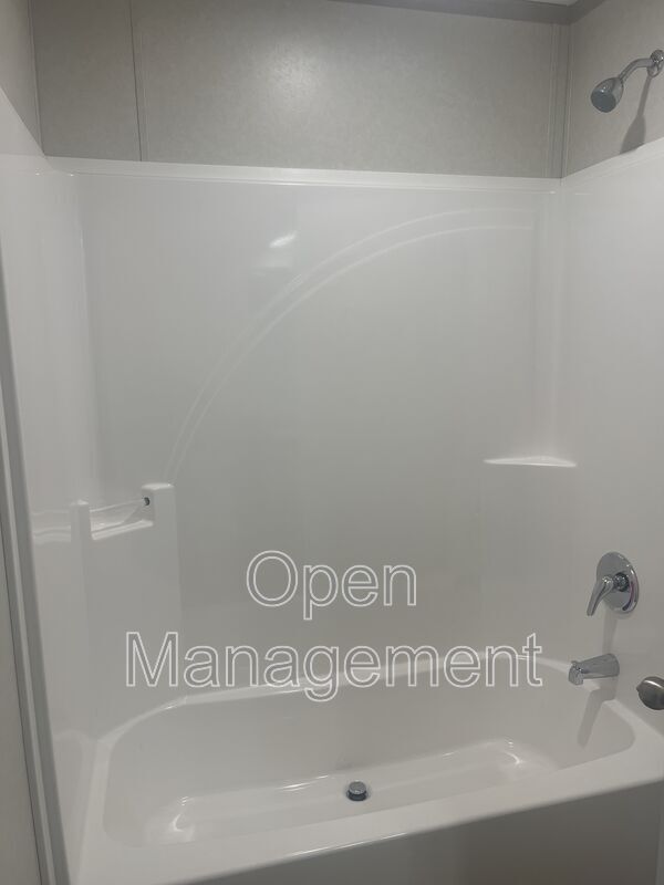 Building Photo - 825 1st Ave E