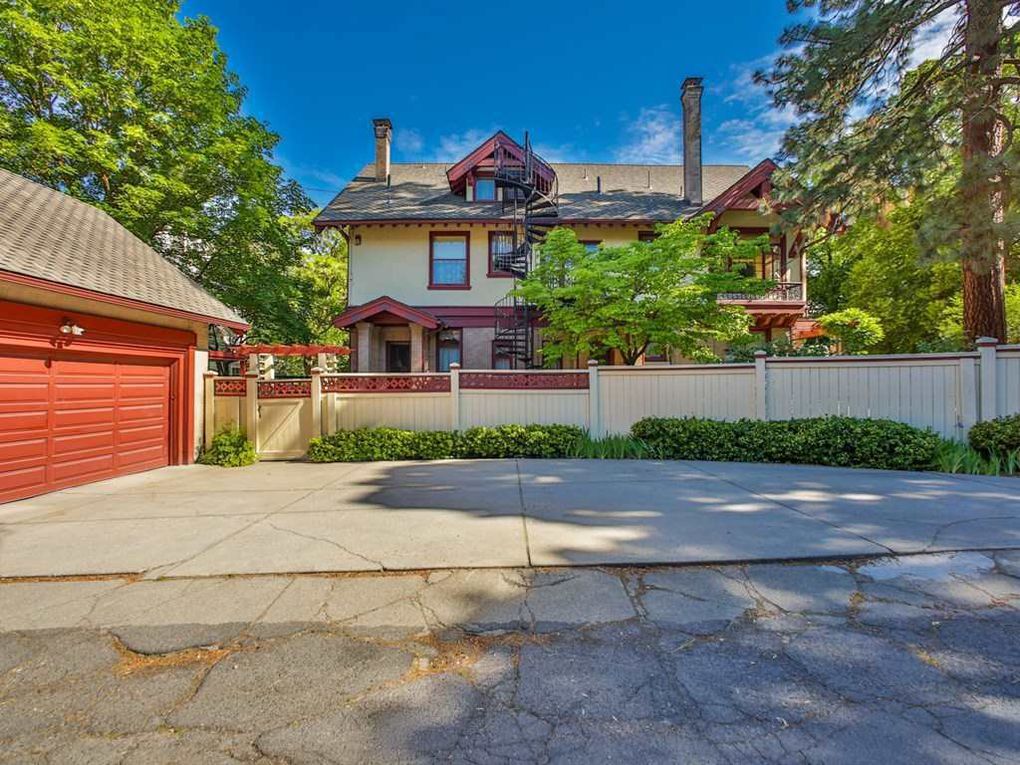 Building Photo - 1405 W 9th Ave