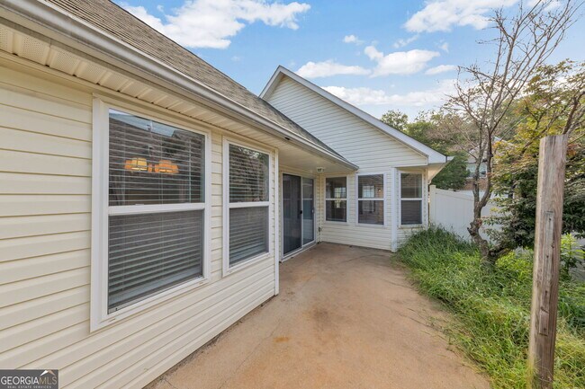 Building Photo - 196 Highland Falls Dr