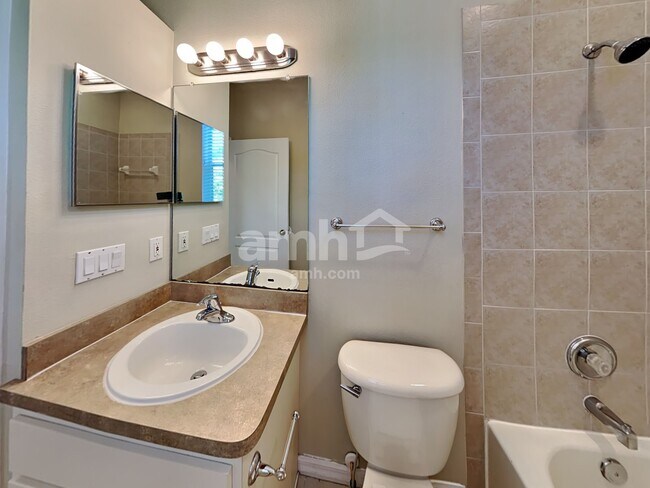 Building Photo - 8452 Fenholloway Ct