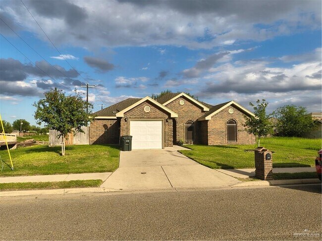 Primary Photo - 12 Moorefield Rd