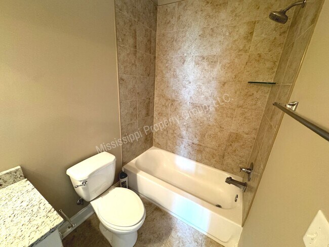 Building Photo - 3BR/3.5BA FURNISHED For Rent