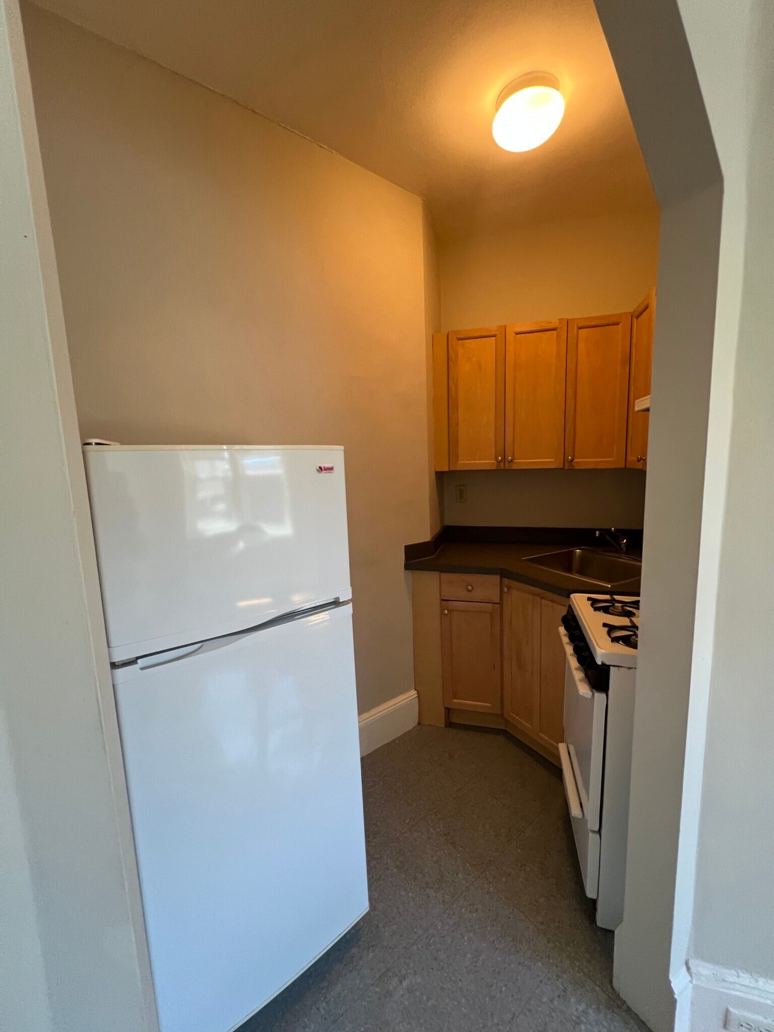 Building Photo - 38 Hemenway St