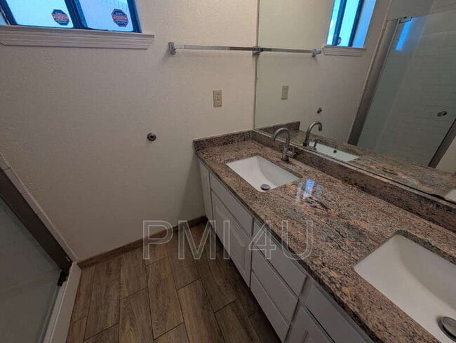 Building Photo - 3213 22nd Ave SE