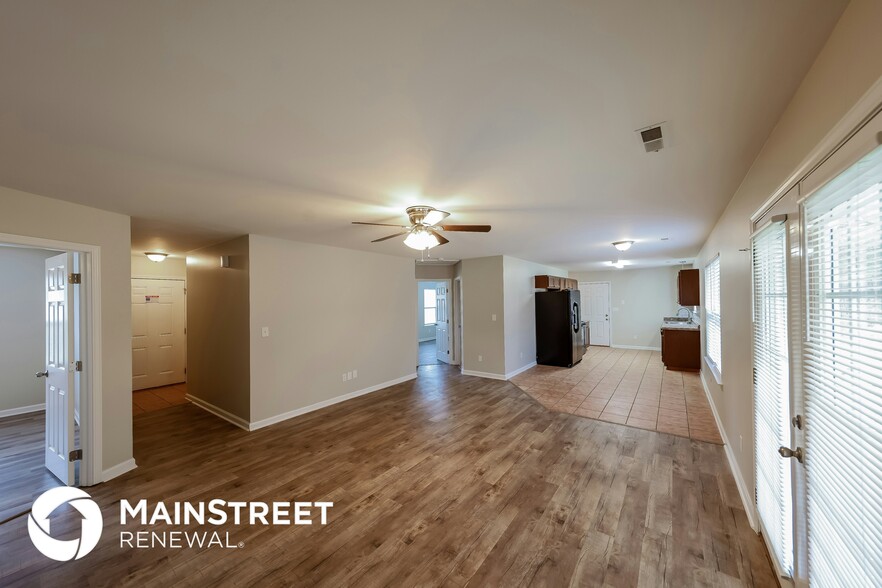 Building Photo - 20959 Walnut Ln