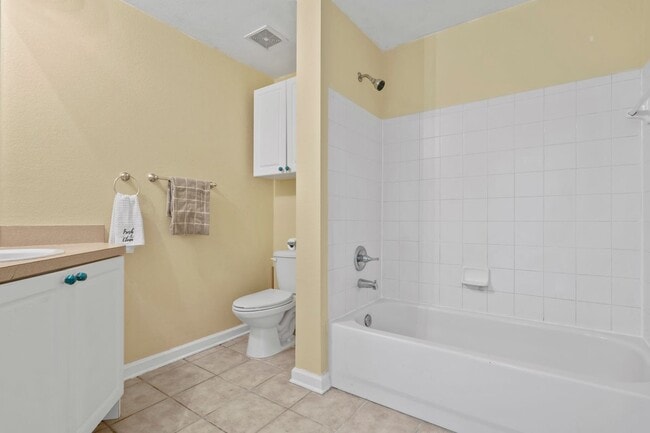 Building Photo - 410 S Villa San Marco Dr