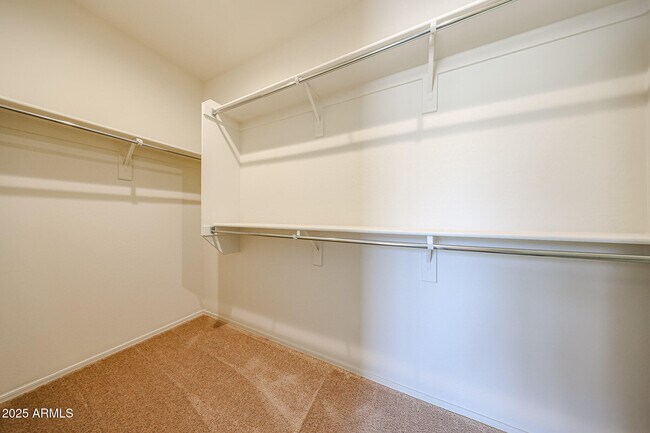 Building Photo - 7106 W Hedge Hog Pl