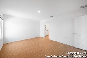 Building Photo - 615 Bean Bnd