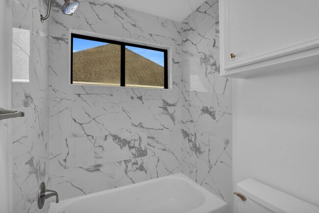 Building Photo - 12411 Exbury Ct