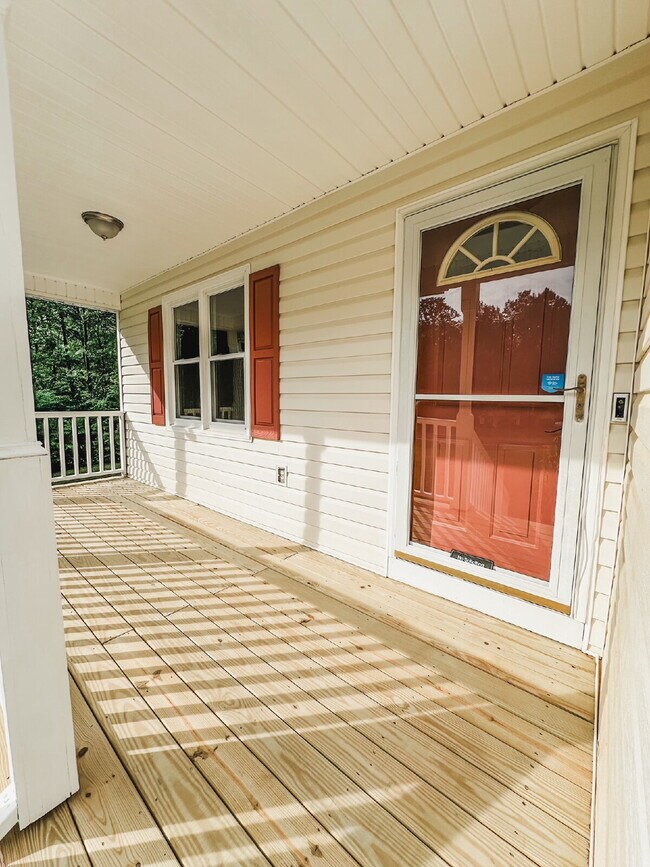 Building Photo - Peaceful One-Story Retreat in Franklinton, NC