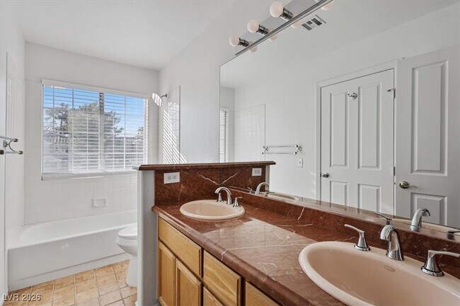 Building Photo - 8758 Arawana Pl