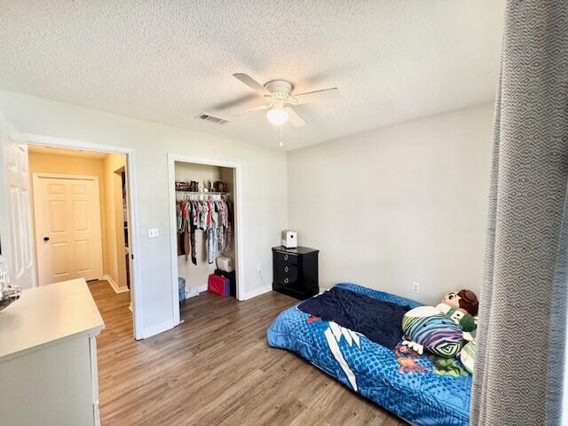 Building Photo - 422 Shoal Lake Dr