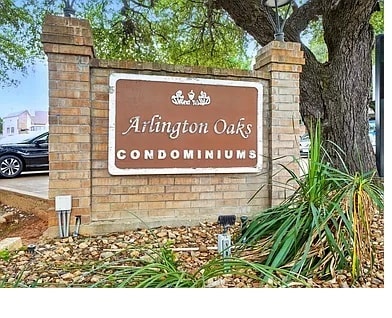 Building Photo - 2312 Balsam Dr