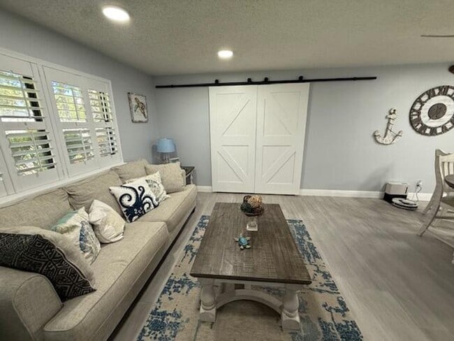 Building Photo - 131 Manchineel Ct