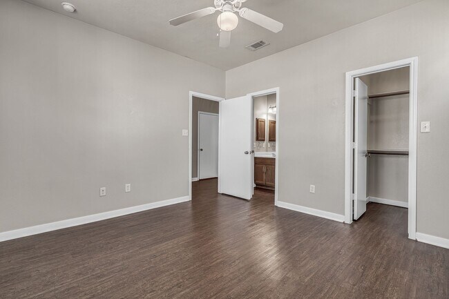 Building Photo - AUGUST 2026 MOVE IN!  Great 4 Bedroom 4 Bathroom Home