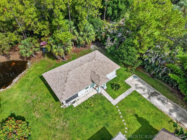 Building Photo - 16143 127th Dr N