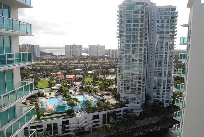 Building Photo - 200 Sunny Isles Blvd