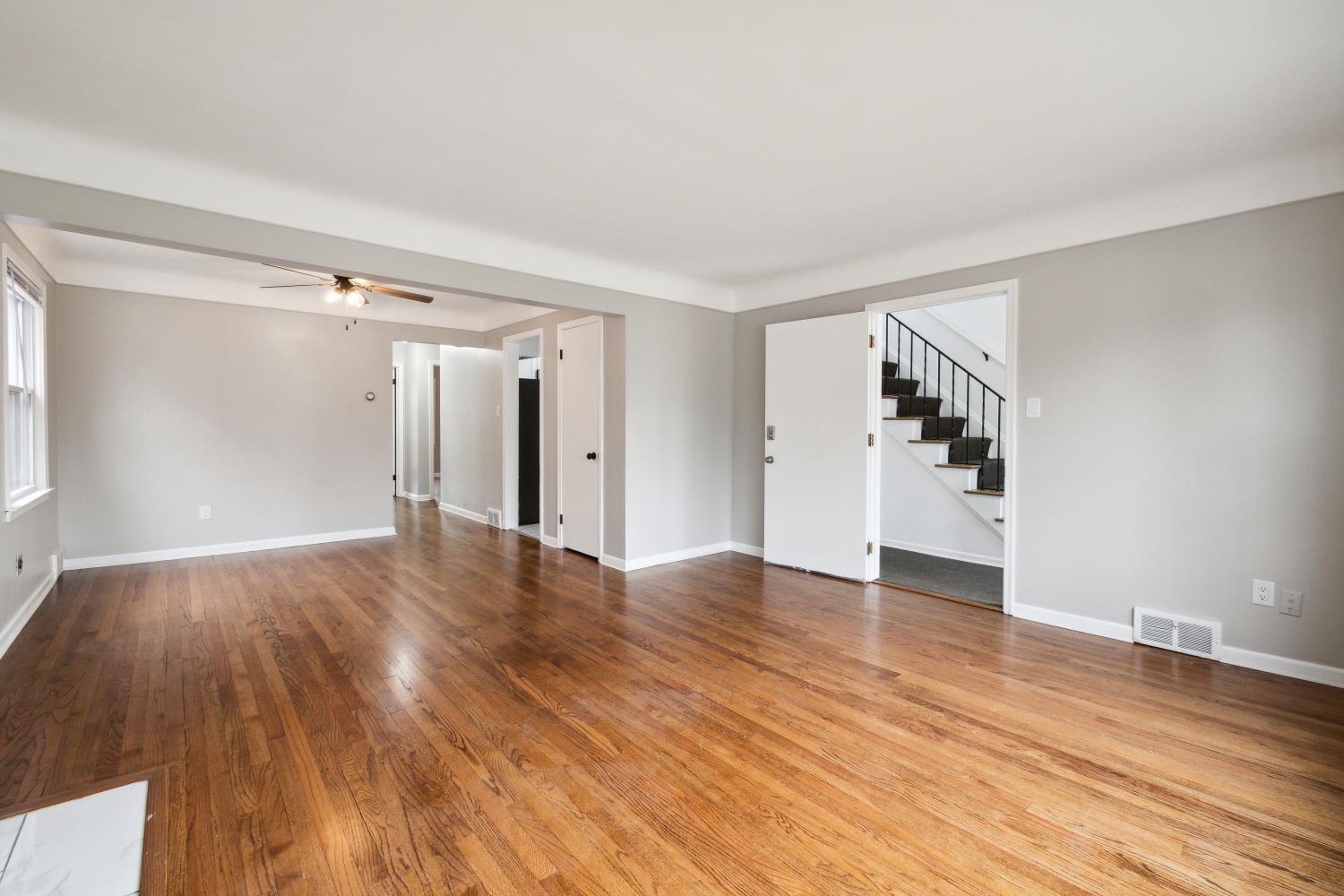 Building Photo - 206 Catalpa Dr