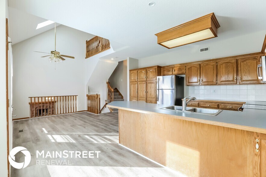 Building Photo - 1125 SE 11 Terrace