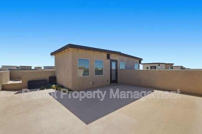 Building Photo - 7347 E Vista Bonita Dr