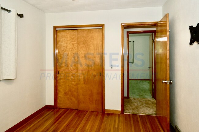 Building Photo - Spacious 3 Bedroom + Office Home in Maumee with New Appliances & Finished Basement