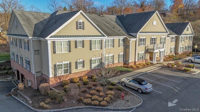 Building Photo - 101 Canter Ct