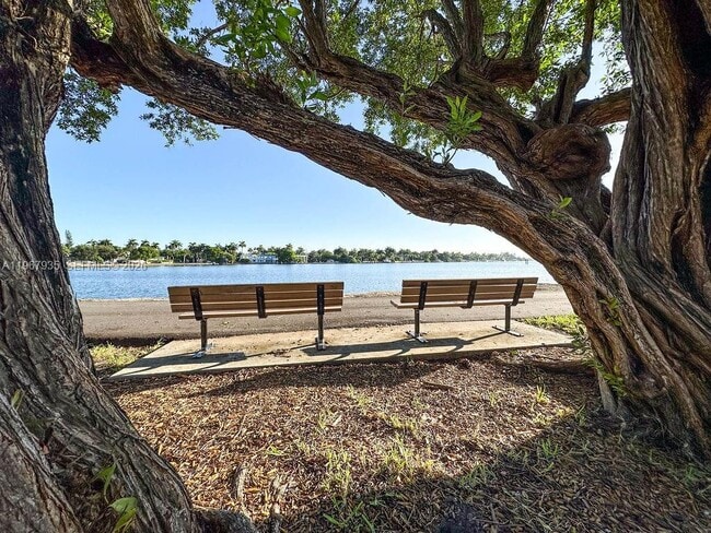 Building Photo - 1255 Jackson St