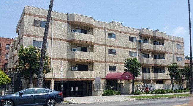 Interior Photo - 432 S. Normandie Ave, Los Angeles, CA 90020