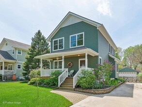 Building Photo - 430 S Highland Ave