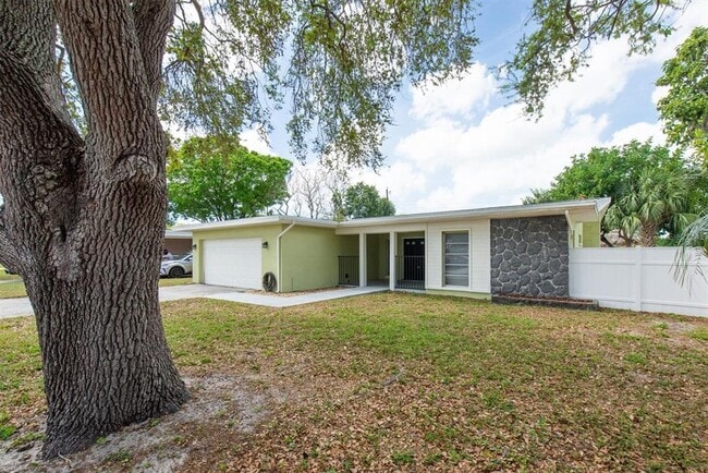 Building Photo - 1040 Britton St