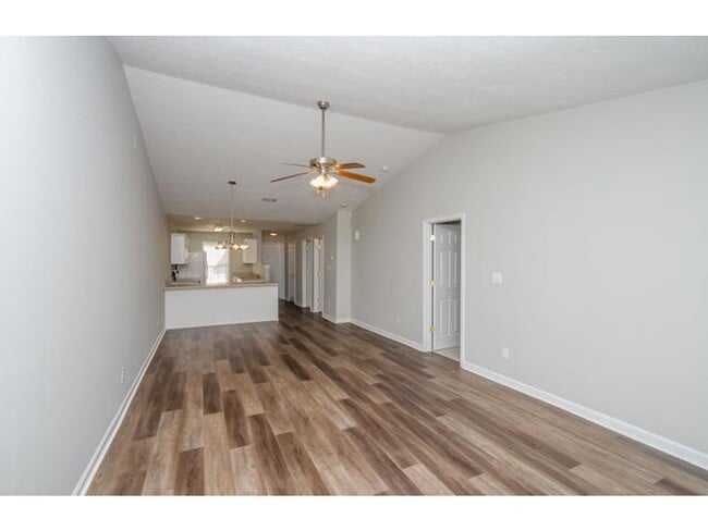 Building Photo - 663 Mickelson Way