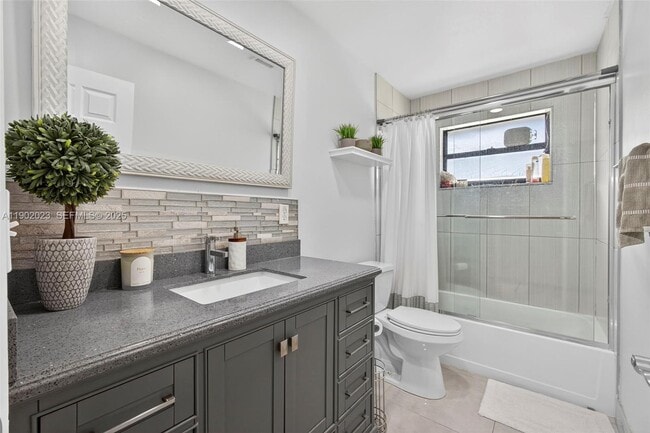 Building Photo - 100 Miramar Ave