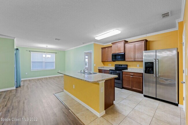 Building Photo - 4600 Pagosa Springs Cir