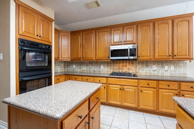 Building Photo - 12502 Boxwood Way Ln