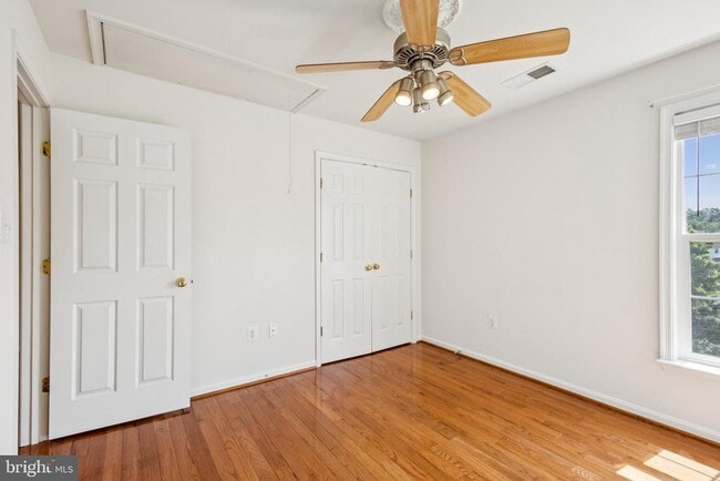 Building Photo - 44217 Navajo Dr