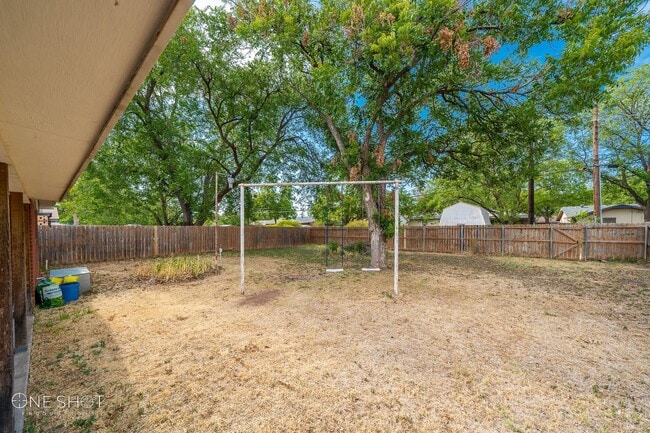 Building Photo - 3749 N 10th St