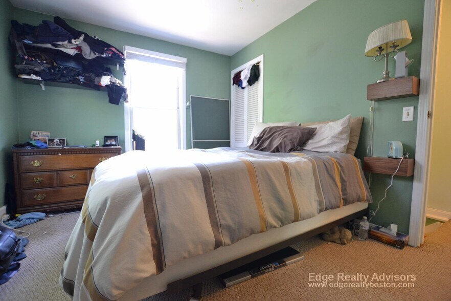 Building Photo - 151 Nonantum St