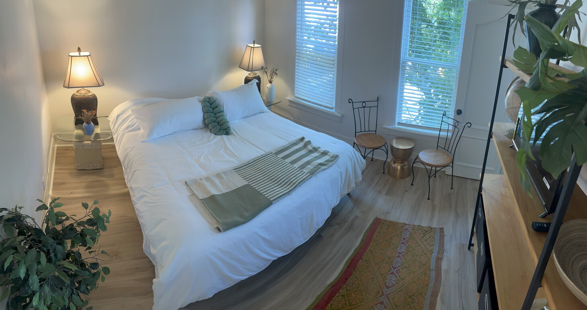 Bedroom - 1819 N Hubbard St